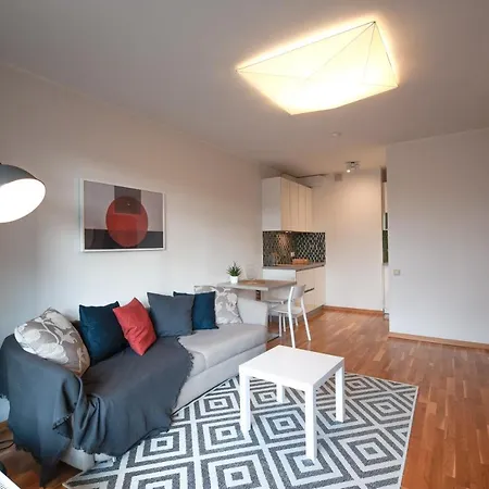 Minimalistic In A Beautiful Neighbourhood. Free Parking. דירה *