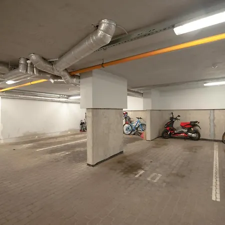 Апартаменты Minimalistic In A Beautiful Neighbourhood. Free Parking.