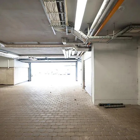 アパート Minimalistic In A Beautiful Neighbourhood. Free Parking. *